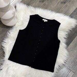 🖤WISHLIST RIBBED BUTTON TANK TOP